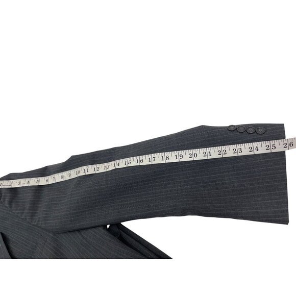 Mens Gray Pinstripe Two-Piece Suit 100% Wool Classic Fit Jacket & Pants Size 44L - Picture 8 of 16